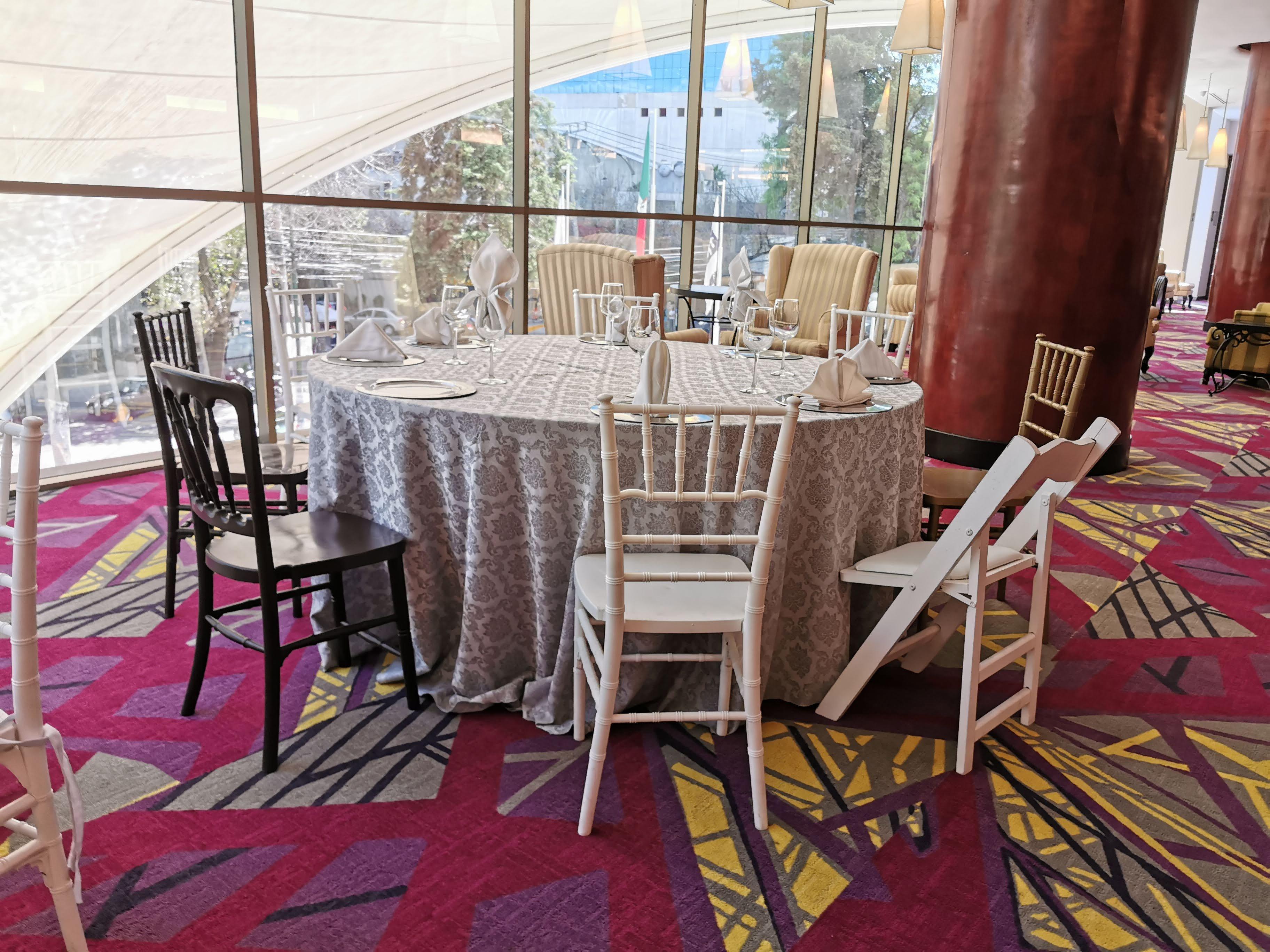 Belair Unique Mexico City Wtc, Trademark By Wyndham Dış mekan fotoğraf Chivari chairs